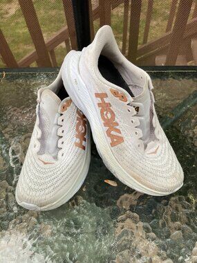 HOKA PRO FLY MACH 5